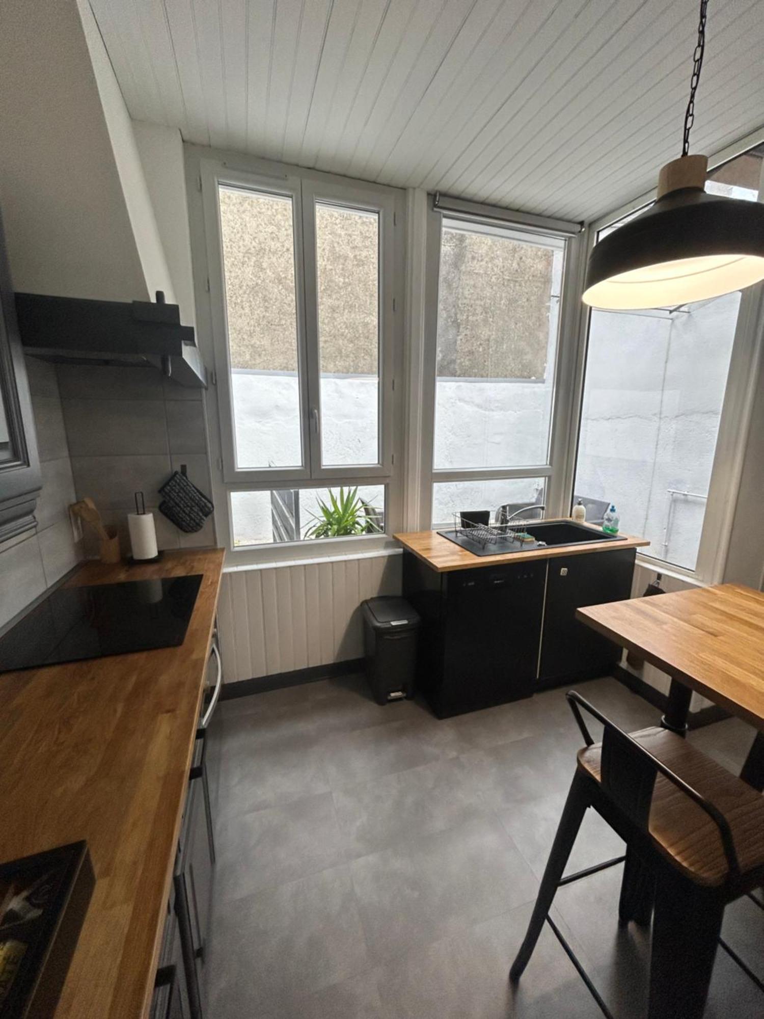 Maison De Ville Avec Garage Et Terrasse 루르드 외부 사진