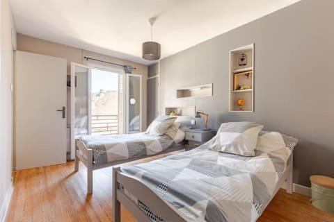 Maison De Ville Avec Garage Et Terrasse 루르드 외부 사진